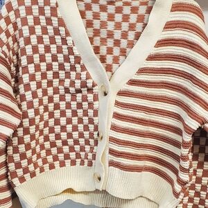 Hem And Thread Checkered Knit Women's Cropped Cardigan
